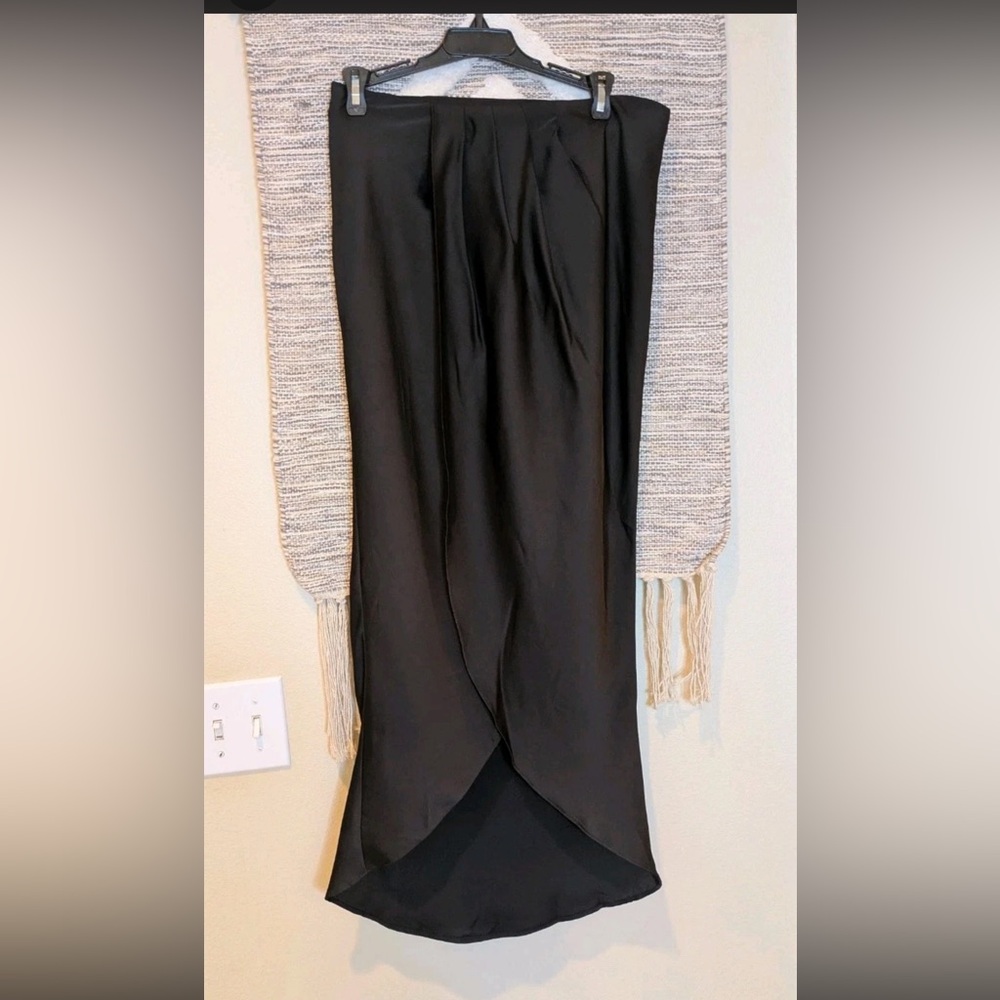 Blu Pepper Black Midi Skirt